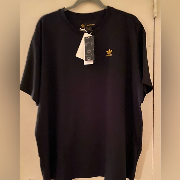 adidas Tops - Adidas T-Shirt